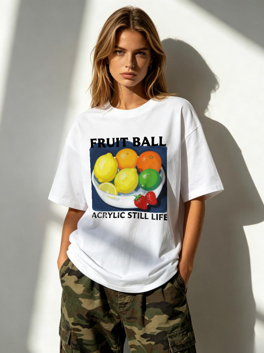 Ikat Woven Fabric - T-shirt met Ikat-design, geweven kunst, textielcreatie,
