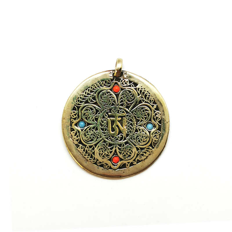 Tibetaanse OM Mantras Amulet K - Ethnic Fashion Com recensie en prijs
