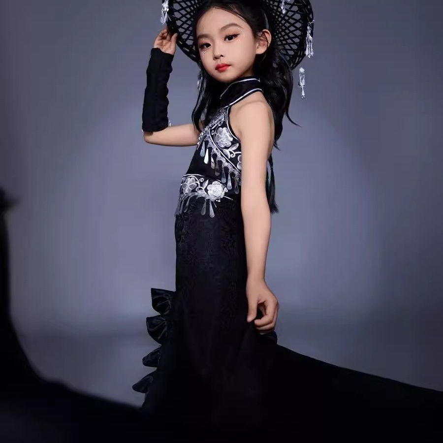 Kinderpak Trailing Rok Chinese - Ethnic Fashion Runway recensie en prijs