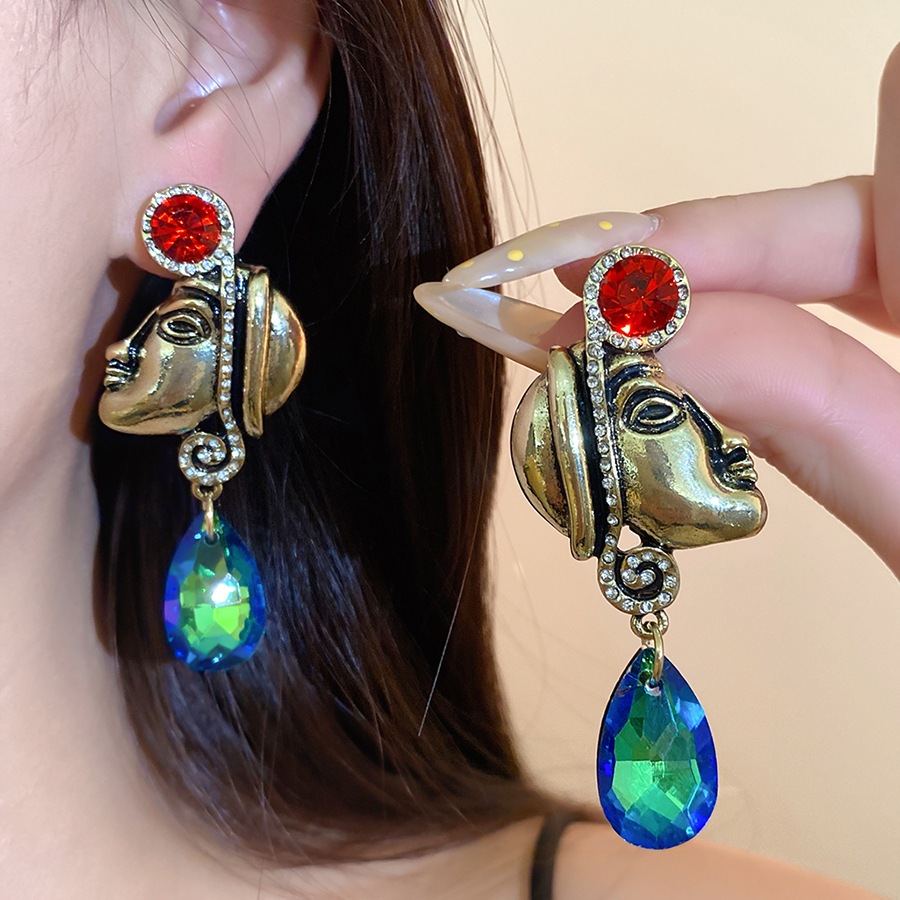 Vintage Tribal Face Sculpture  - Y2K Ethnic Fashion recensie en prijs